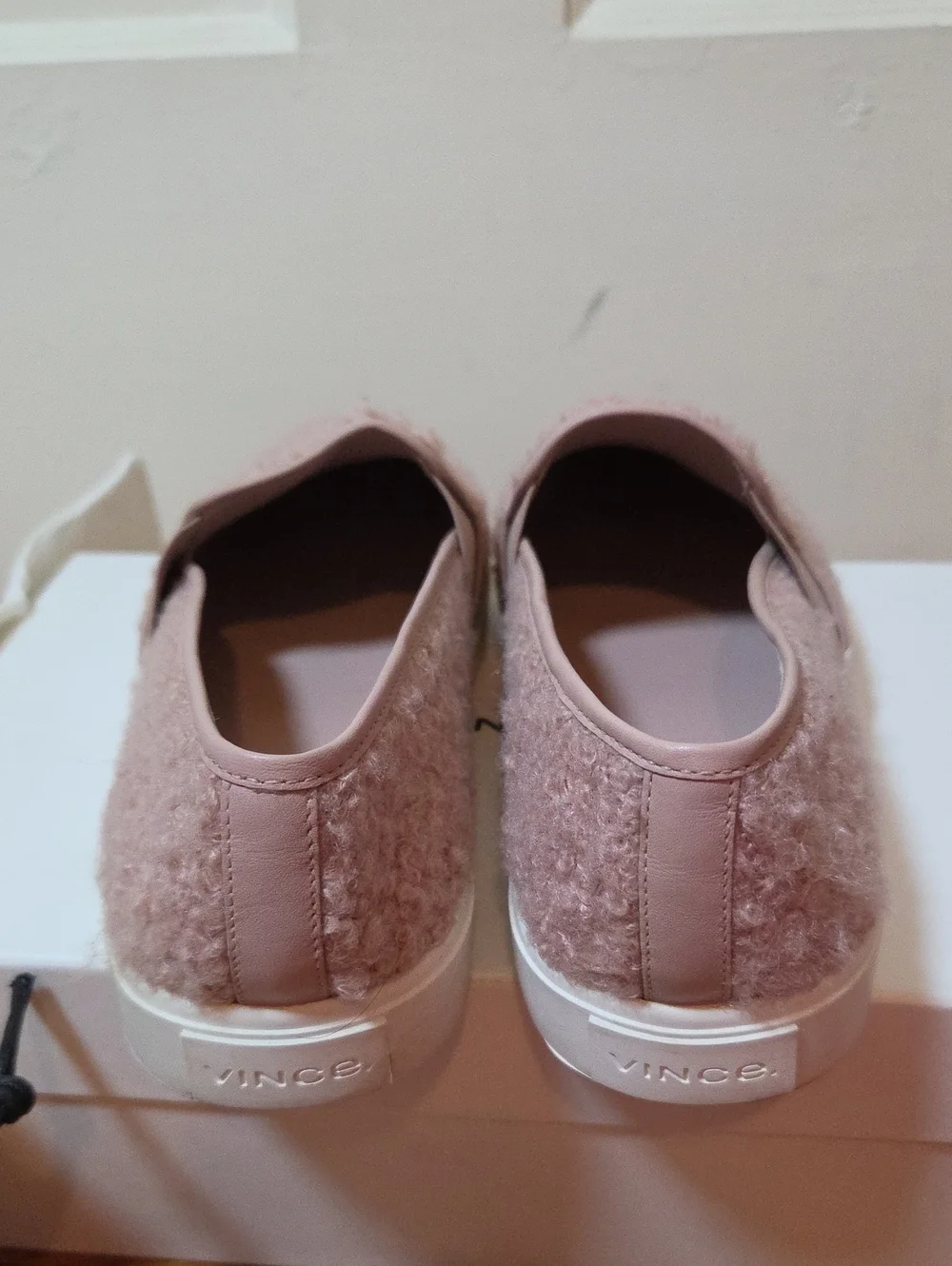 Vince Women’s Blair Slip On Sneaker Pink Faux Fur US Size 9.5 M